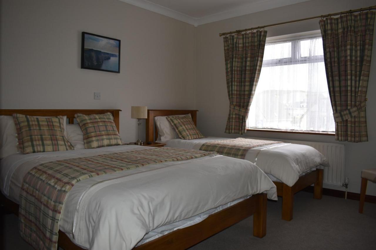 ラヒンチ Cois Farraige Bed & Breakfast エクステリア 写真