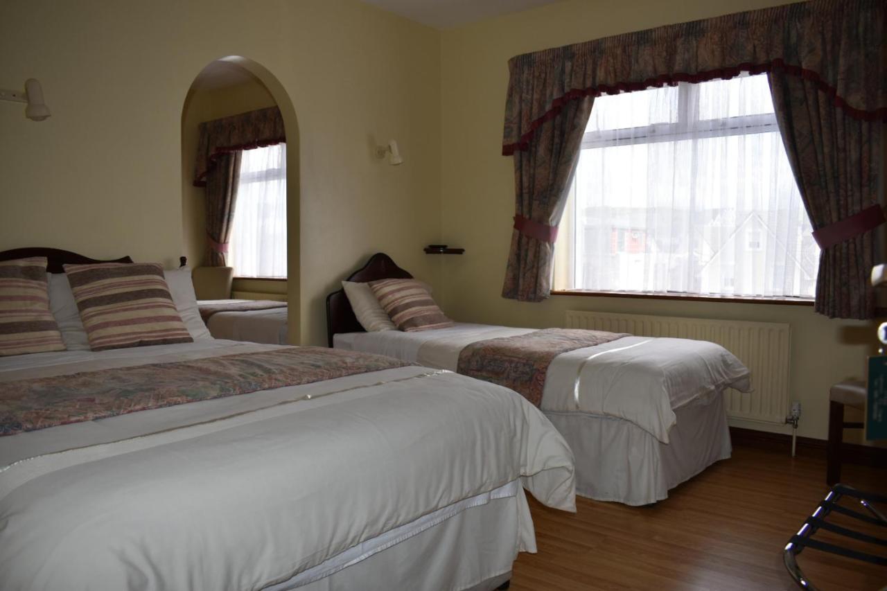 ラヒンチ Cois Farraige Bed & Breakfast エクステリア 写真