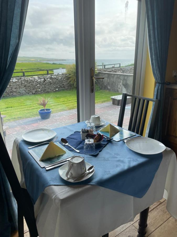 ラヒンチ Cois Farraige Bed & Breakfast エクステリア 写真