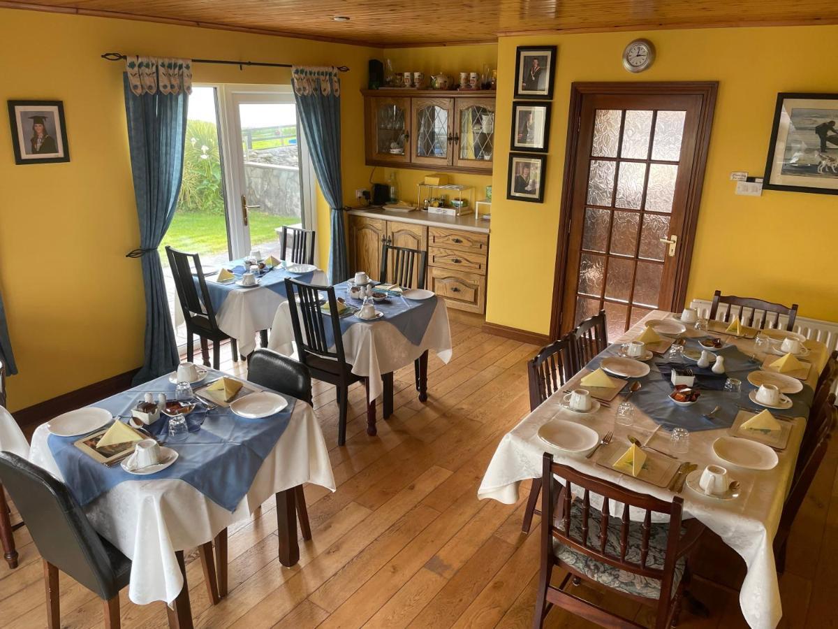 ラヒンチ Cois Farraige Bed & Breakfast エクステリア 写真